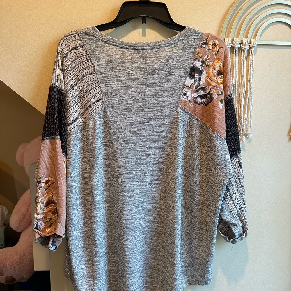 Kori Multicolor Patchwork Top - Picture 9 of 9